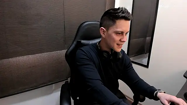 XXX chat uživo modela KendricTorres