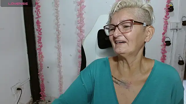 Chat XXX ao vivo de bety-cum2
