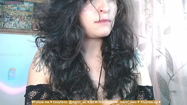 Marci_owo Chat XXX in diretta