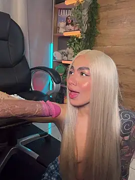 Miila_snow Adlı Modelin Canlı XXX Sohbeti