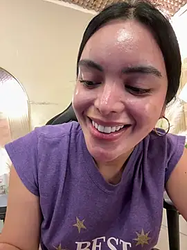 TS-SimplyTheBest Chat XXX live