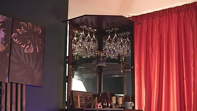 LuxenNoir 即時 XXX 聊天
