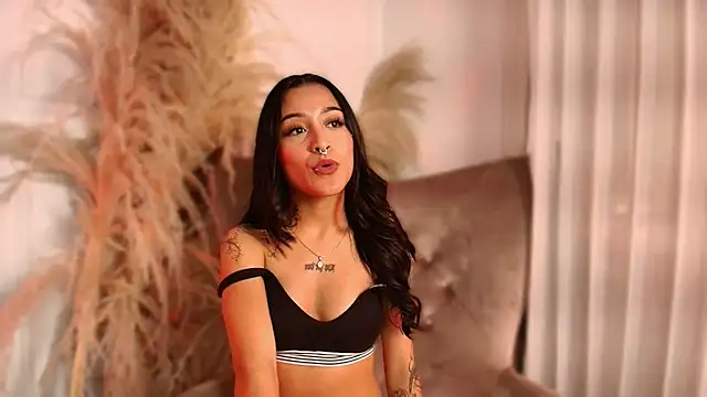 Chat XXX ao vivo de Bby_izzy