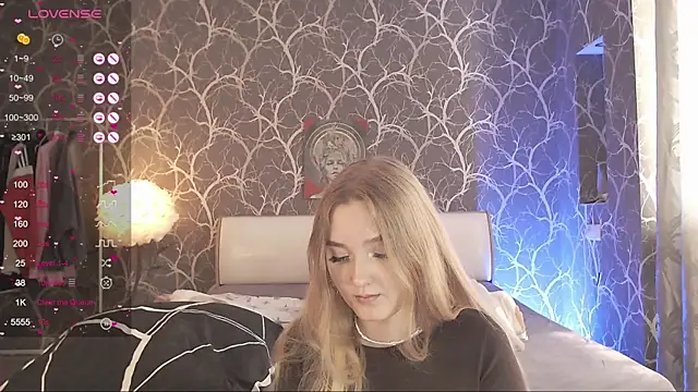 MiaMiaMeow Live XXX Chat