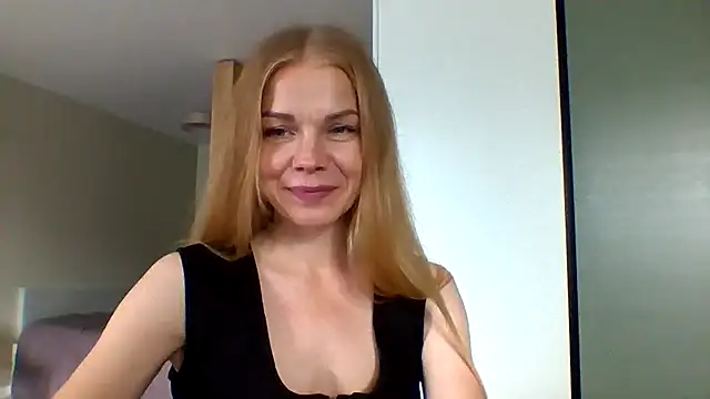 Tina5394のライブXXXチャット