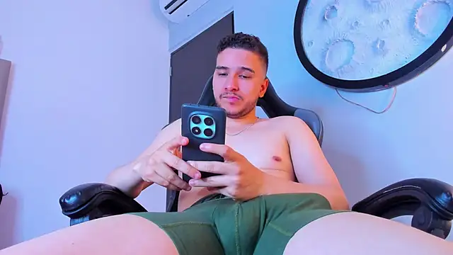 แชท XXX สดของ mike_257