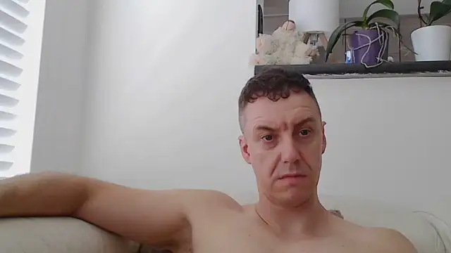 ploki2180 live XXX chat