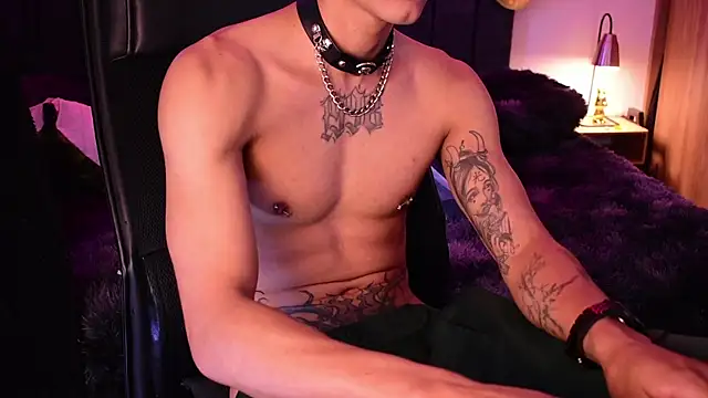 XXX chat uživo modela DemonKush--