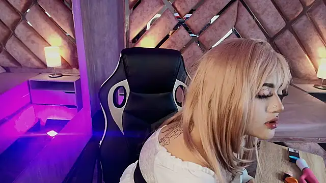 XXX chat uživo modela lya_nekko_