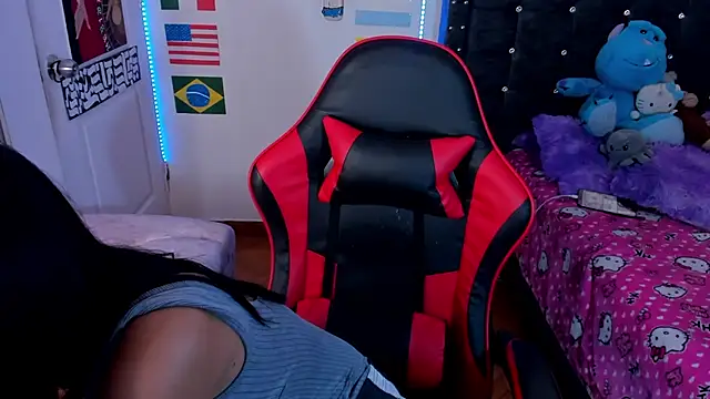 Samanthademonx20_ Adlı Modelin Canlı XXX Sohbeti