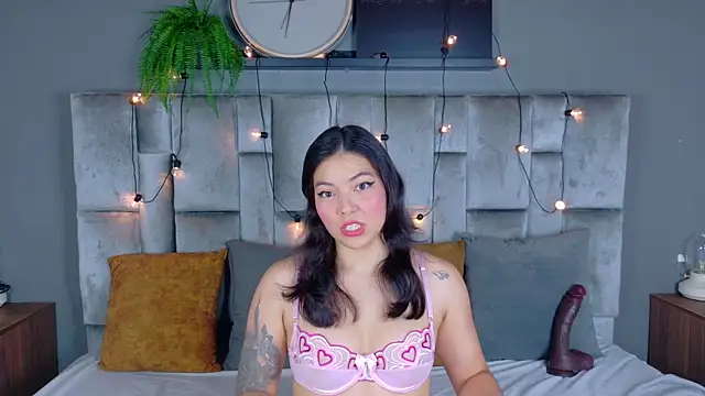 Chat XXX en directo de AnnieRouse__