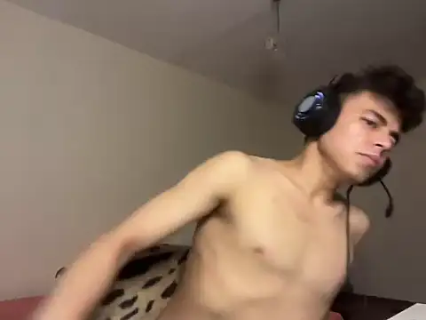 ToddWarren's Live XXX Chat