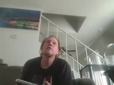 yourMasterisBoredn Live XXX chat