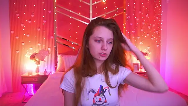 CuteeFoxy Chat XXX in diretta