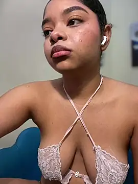 ChristyAddams Chat XXX in diretta