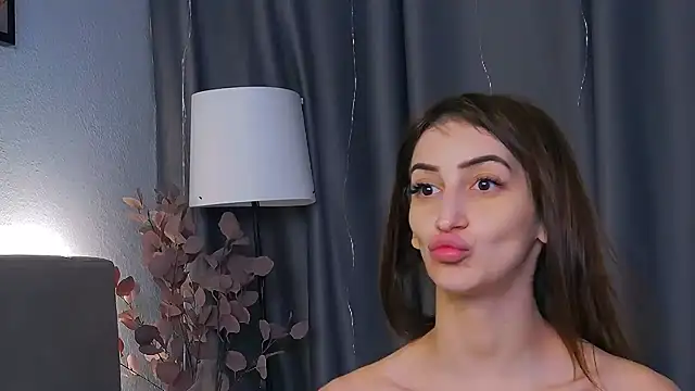 Chat XXX ao vivo de SofiaHill
