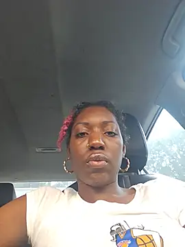 Chat +18 de oliviaprettypussy ao vivo