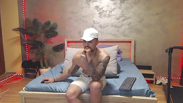 Tiberius_hunkn Live XXX chat