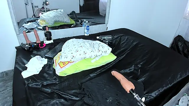 Benjamin_Buster live XXX chat
