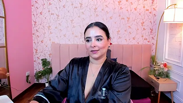 taylor_bennet Adlı Modelin Canlı XXX Sohbeti