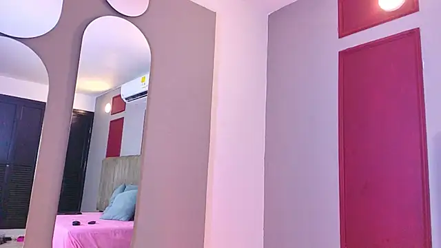AlessiaRose_CR Adlı Modelin Canlı XXX Sohbeti