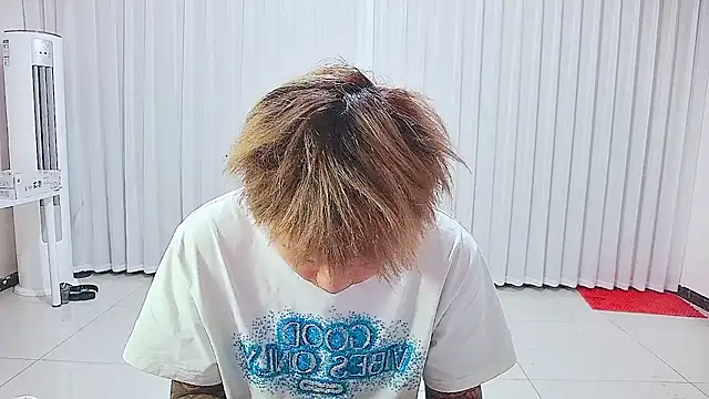 Chat XXX Live Chocolates-001