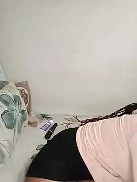 Babymomma98 live XXX chat