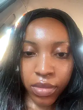 Chatroom XXX en direct de Queenkimi777
