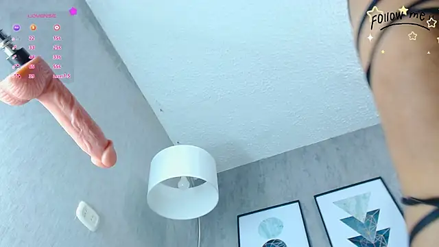 XXX chat uživo modela adara_le