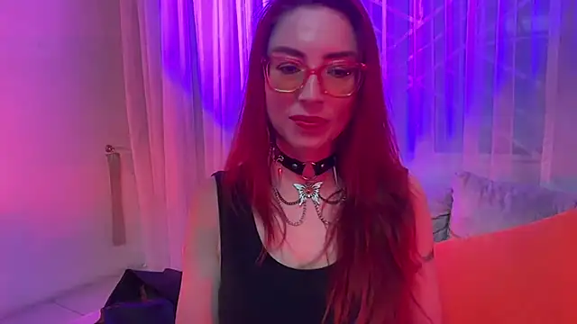 Queenscarlettsecret: онлайн-секс-чат
