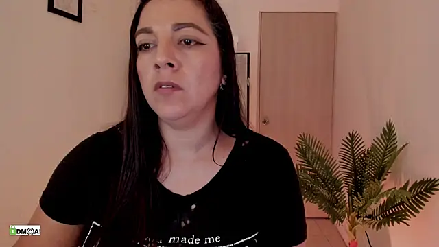 Chatroom XXX en direct de urcute_kitten