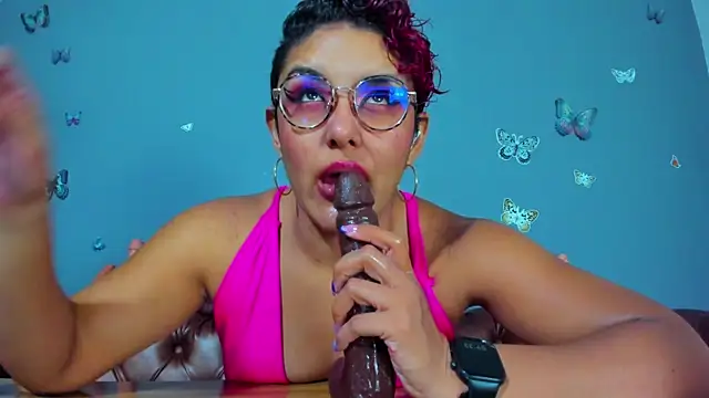 Kaira_mosse Chat XXX in diretta