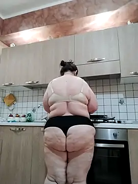 Dolcecurvy Chat XXX live