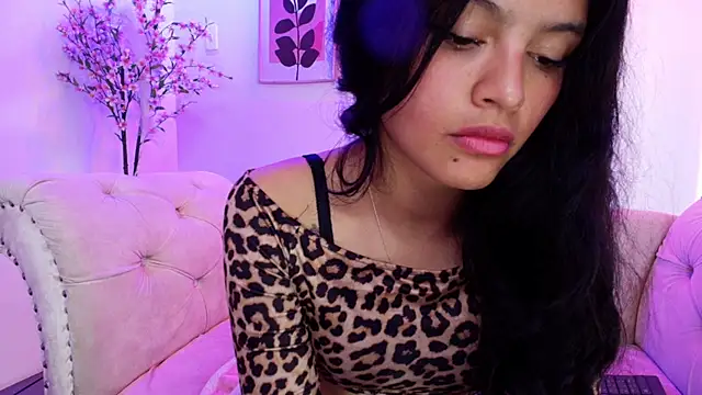 دردشة Maddie_T18 الجنسية المباشرة