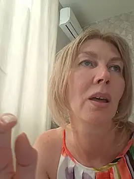 XXX chat uživo modela stellahere8
