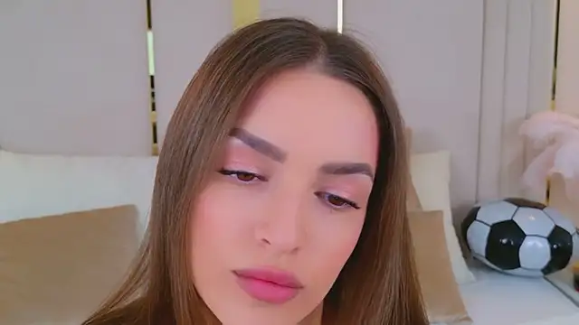 Онлайн чат XXX BellaHalles