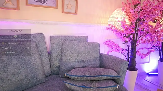 MeganLowell élő XXX-chatje