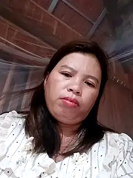 -Yeyi-n Live XXX chat