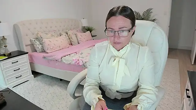 Vika73 – Naživo XXX chat