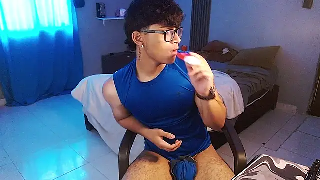 Mr_yisuzz: απευθείας συνομιλία ΧΧΧ