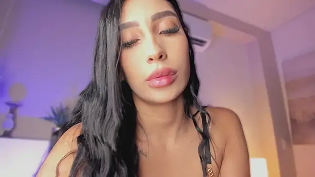 _victoria_lee Adlı Modelin Canlı XXX Sohbeti