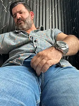 Pokazy przed kamerką – Hairy_Dad86