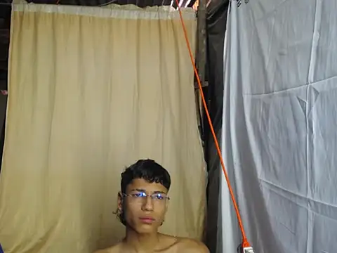 pitter03 live XXX chat
