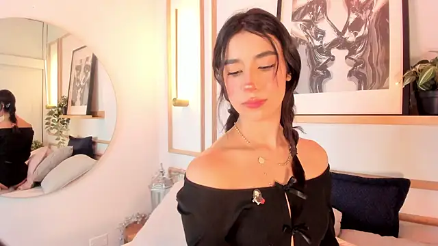 دردشة Nanami_ الجنسية المباشرة