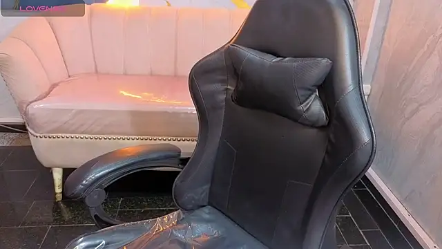 Czat XXX na żywo – _Charlottee_b