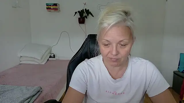 Linsy_Kim – Naživo XXX chat