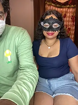 IndianLatinaaのライブXXXチャット