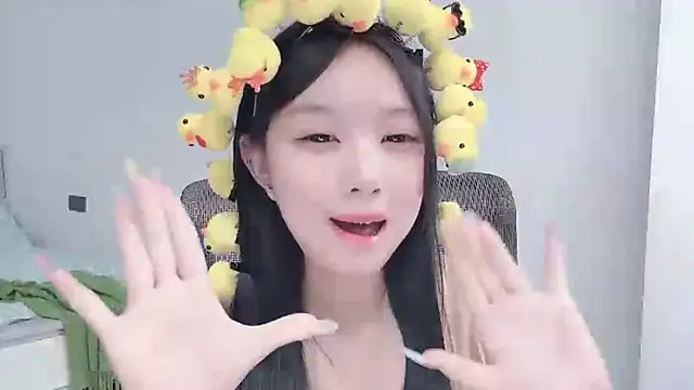 Yoyo33355's Live XXX Chat