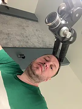 XXX chat uživo modela DorianJeday