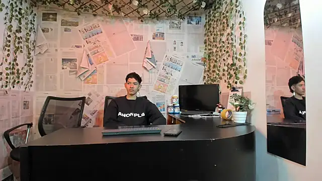 heyy_noah11 Chat XXX live